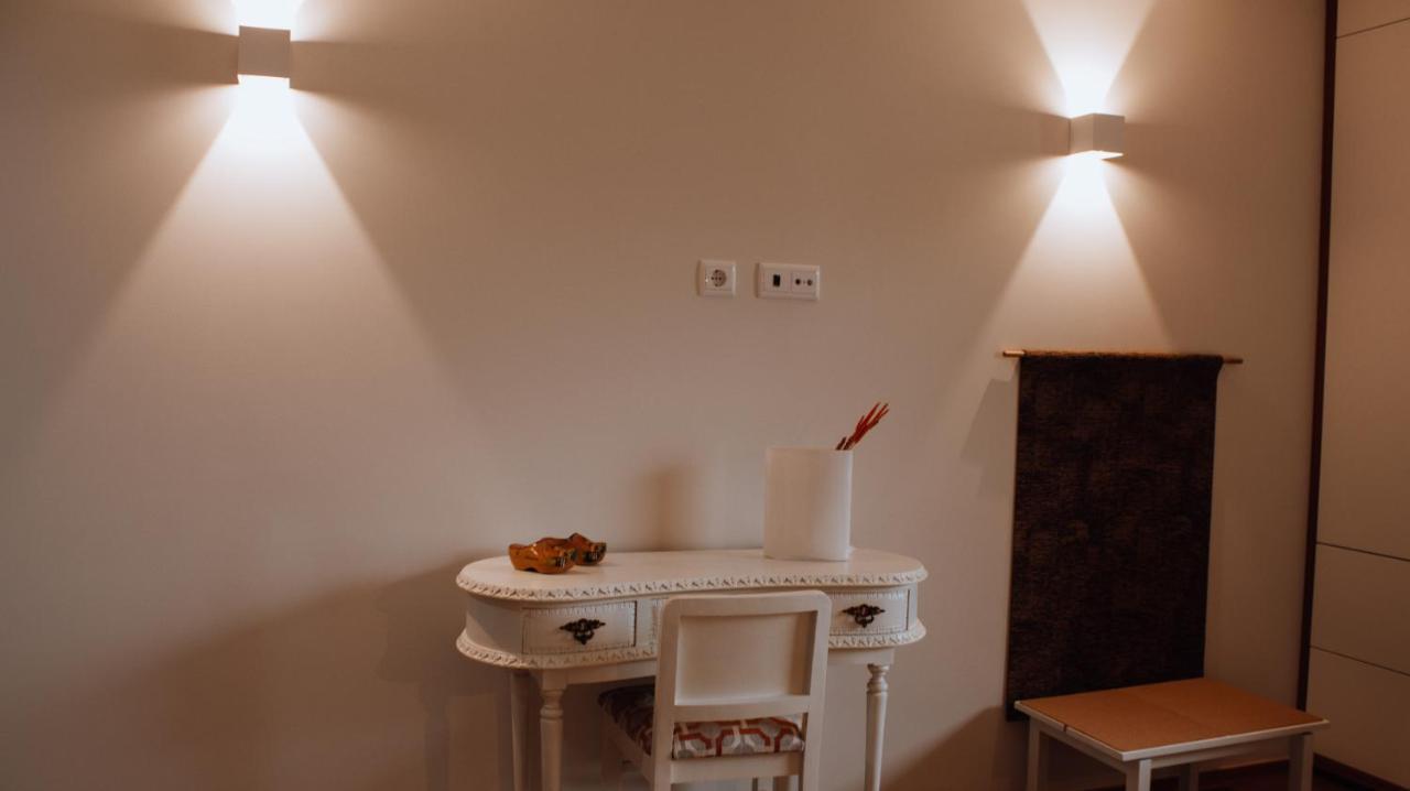 Rota - Opo Airport House Apartment Maía Екстериор снимка